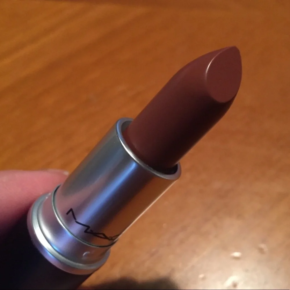 MAC Matte Lipstick Whirl